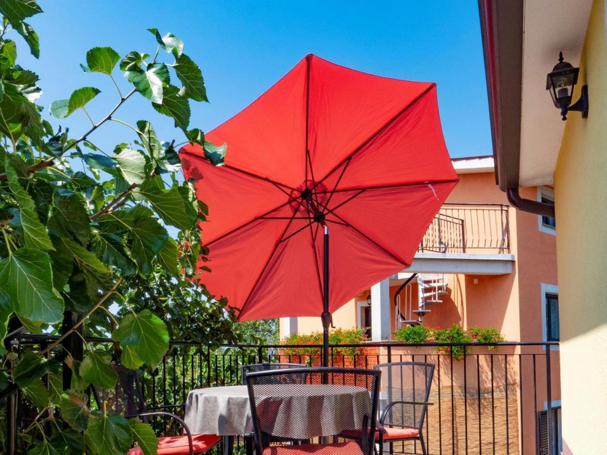 Studio Apartment Gianni Vižinada Esterno foto